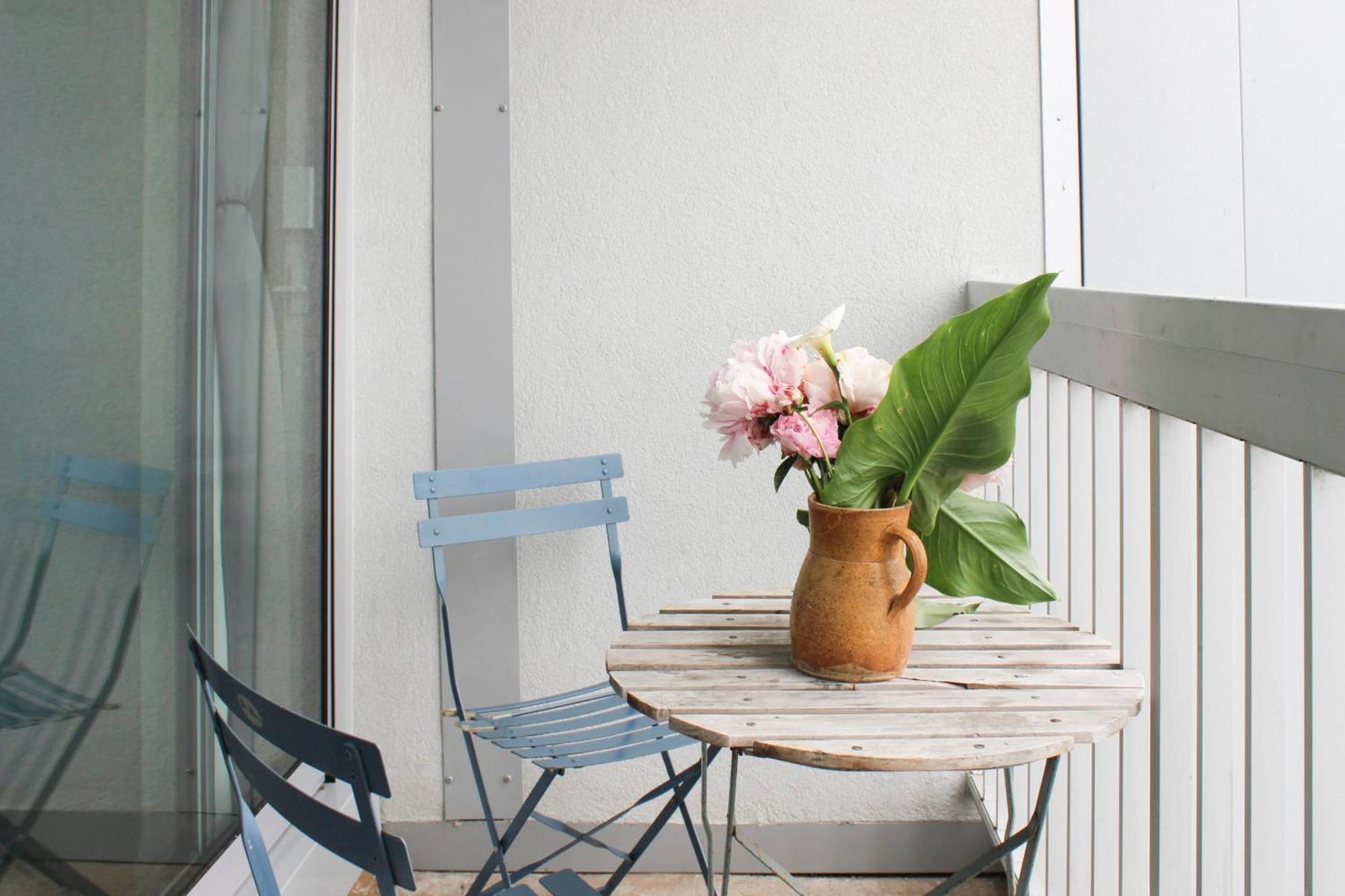 Lovely T2 With Breathtaking Views Of Appartement Parijs